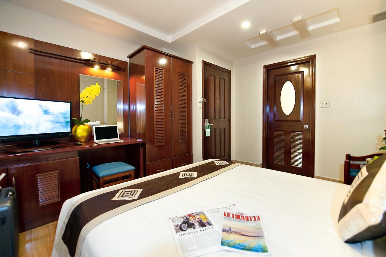 Eden Garden Hotel Хошимін Екстер'єр фото